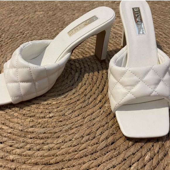 NEW Beautiful Billini white heels - Picture 2 of 3